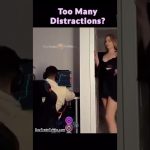 She Wanted Attention… He Wanted Profits – Trader Priorities 😂💰